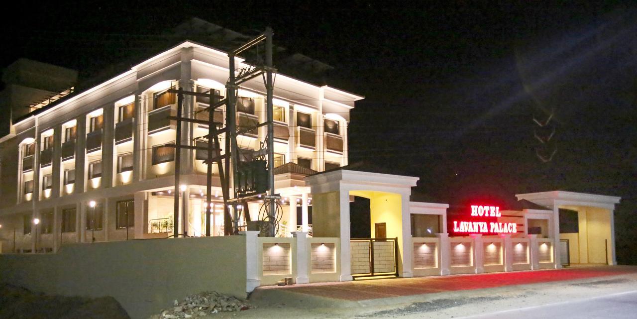 Hotel Lavanya Palace Ratlām Eksteriør bilde